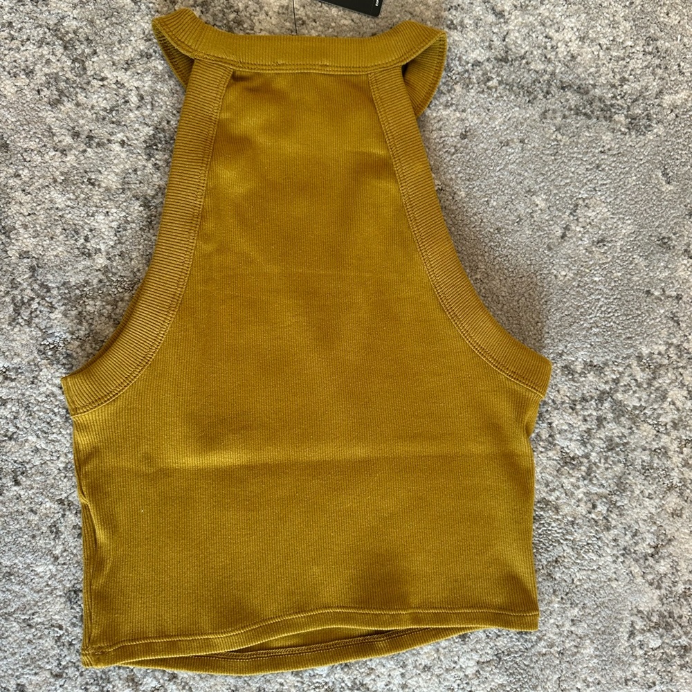 EXPRESS NWT Mustard Sleeveless Top with Button Accents SMALL - Picture 3 of 3